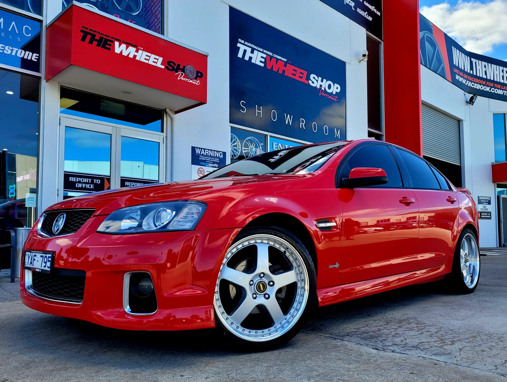 HOLDEN COMMODORE WITH SIMMONS WHEELS |  | HOLDEN